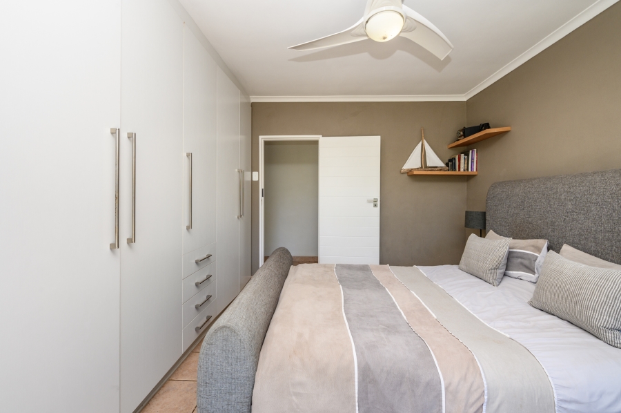 To Let 5 Bedroom Property for Rent in Summerstrand Eastern Cape